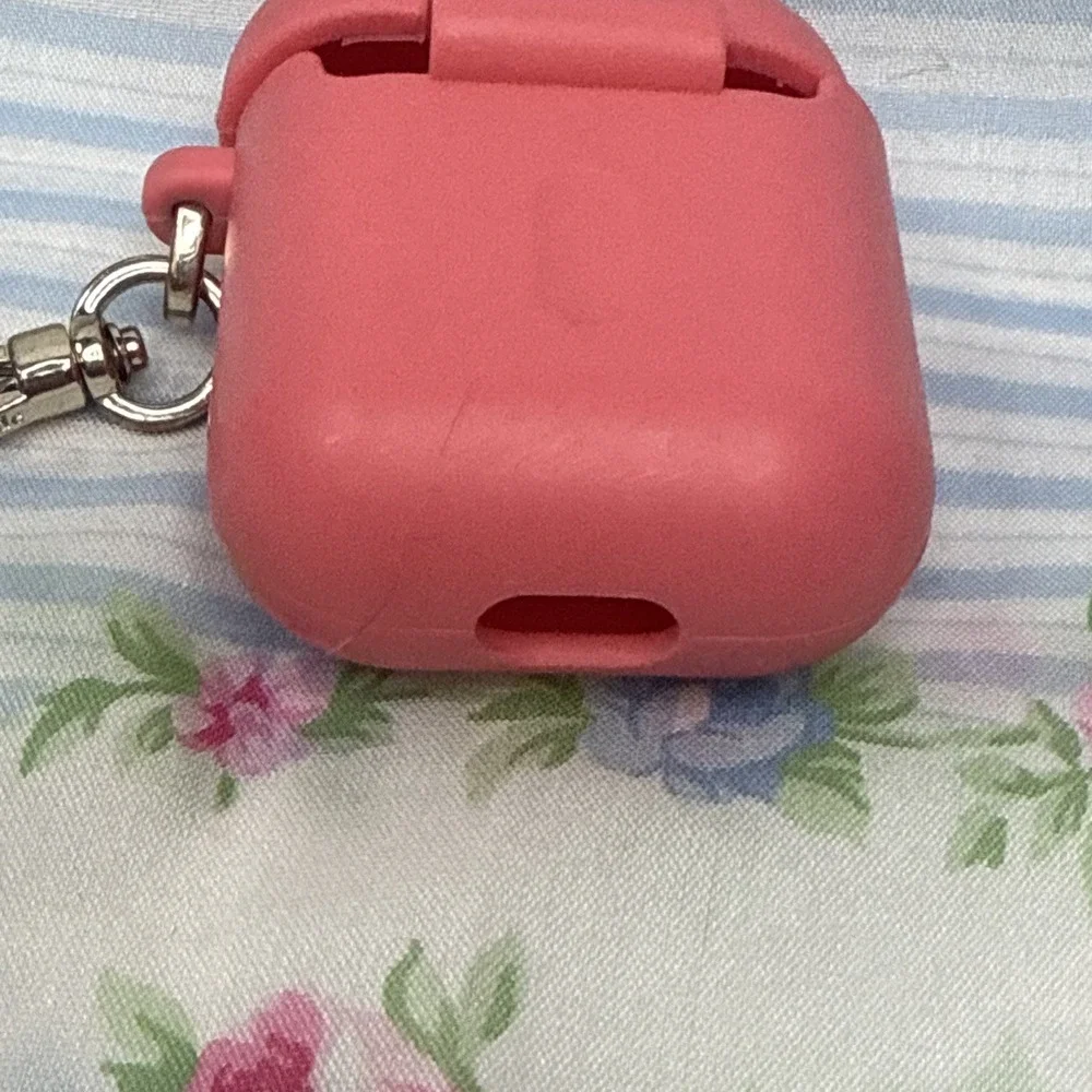Kate Spade New York Pink Silicone AirPods Case Cover with‎ Keychain Clip